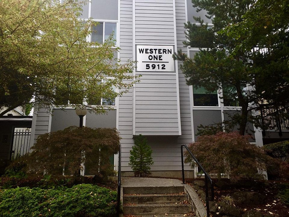 Front of building, on California Ave SW