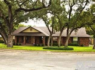 13710 Yellow Oak Cir, San Antonio, TX 78232