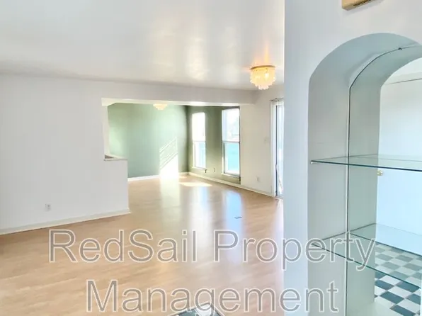 212 Dockside Dr APT B, Hampton, VA 23669