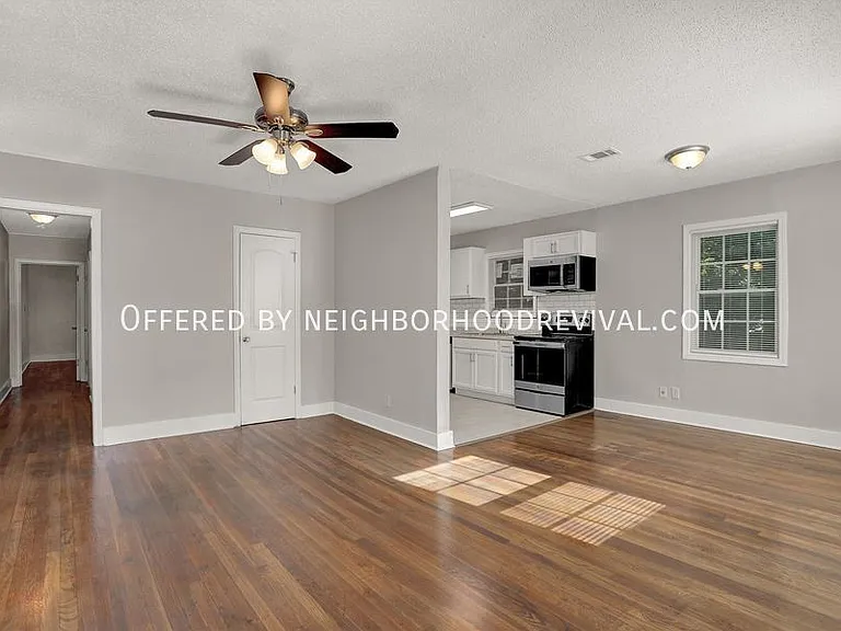 77 N Greer St — Photo 5