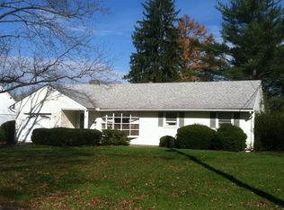 715 Pahaquarry St, Belvidere, NJ 07823