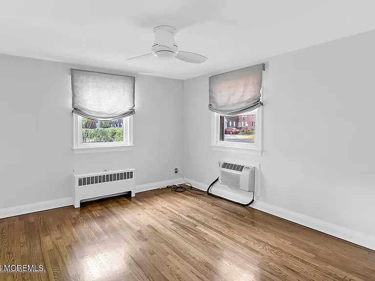 138 Manor Dr — Photo 12