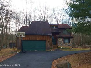 139 Riverbend Ter, East Stroudsburg, PA 18301
