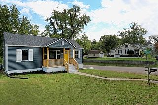2nd image of 456 Hiawassee Ave