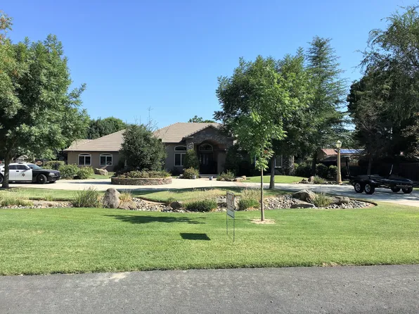 286 Hotchkiss Dr, Lemoore, CA 93245