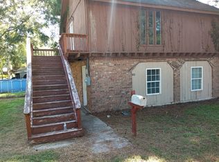 903 W Walnut St, Selma, NC 27576