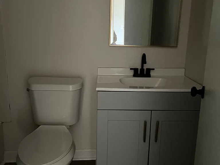 820 Smith Ave — Photo 12