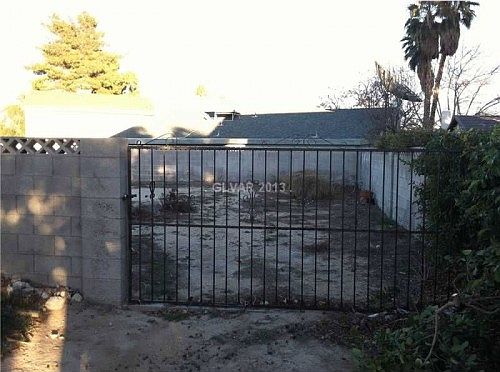 5th image of 3966 Glory Ct