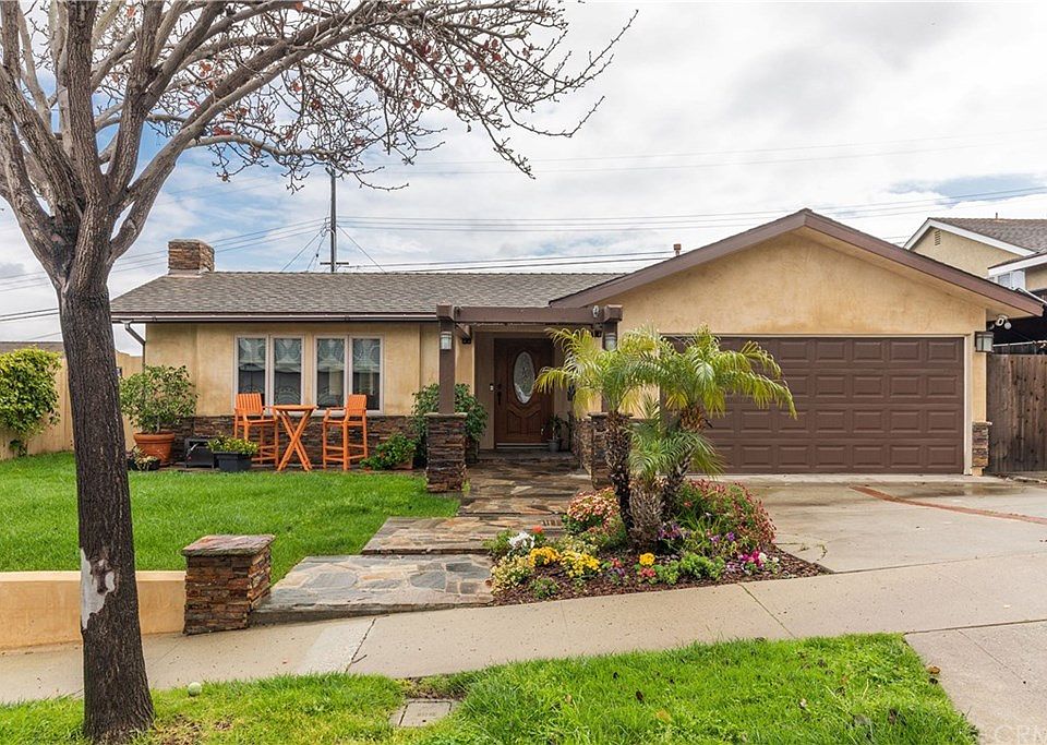 1st image of 5618 Sara Dr