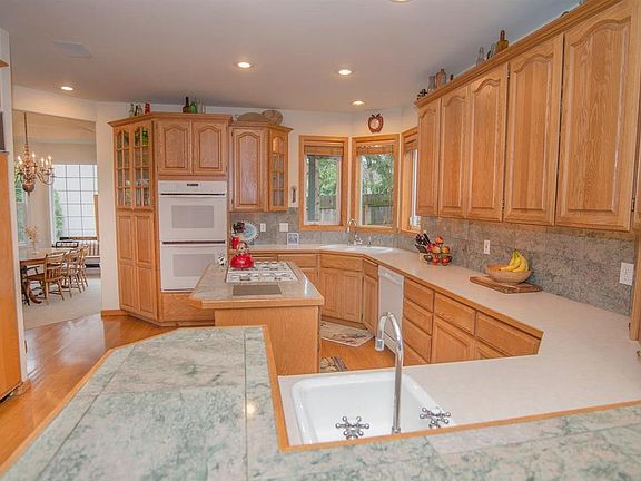 3rd image of 504 S Alpine Dr