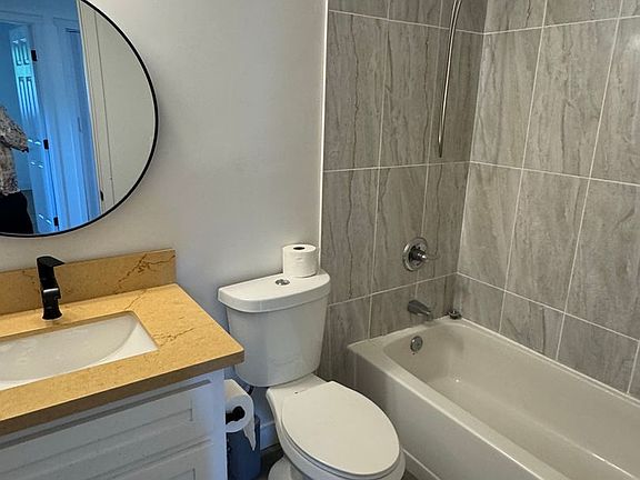 4th image of 5810 Hazel Ave #5812
