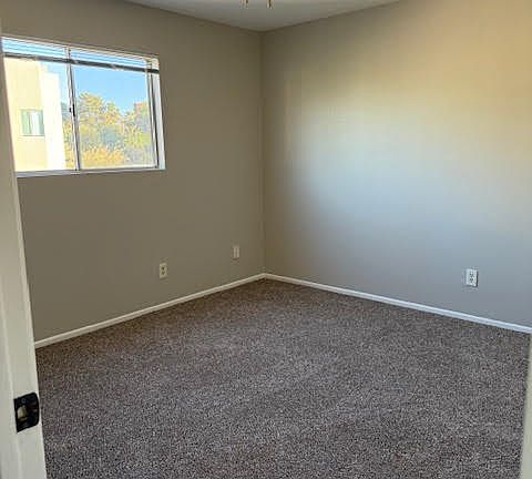 4th image of 1101 S Farmer Ave APT 2