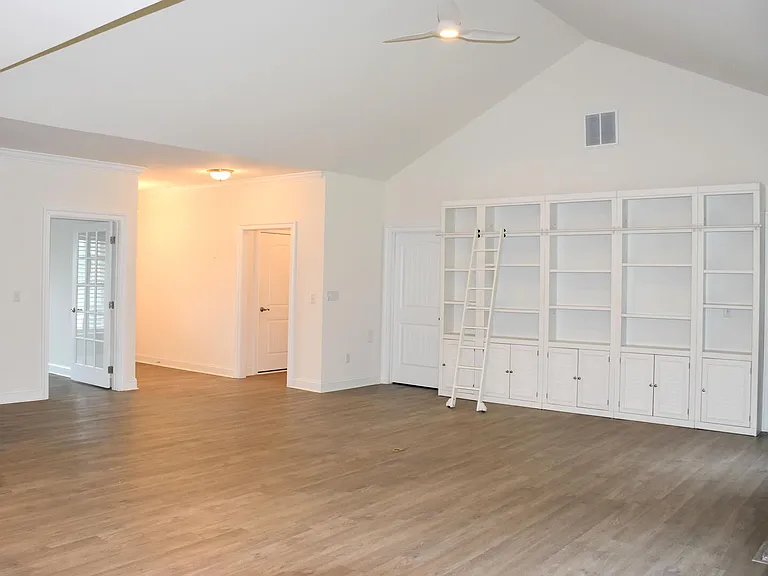 416 Seagull Dr — Photo 4