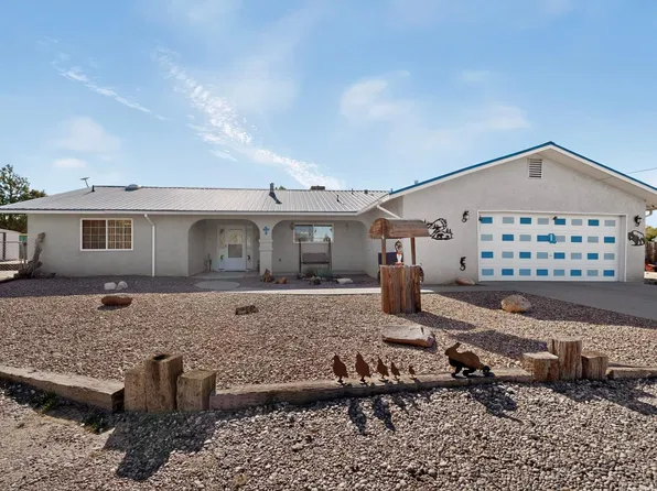 8 Keros Rd, Pena Blanca, NM 87041