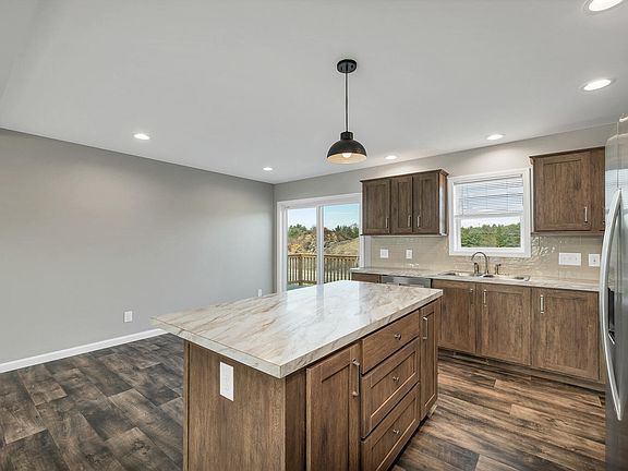5th image of 14 Colony Way