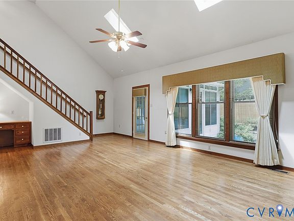 5th image of 1348 Sweet Willow Dr