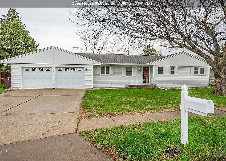 1st image of 107 Fairview Dr