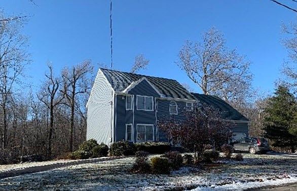 2nd image of 14 Post Falls Ln