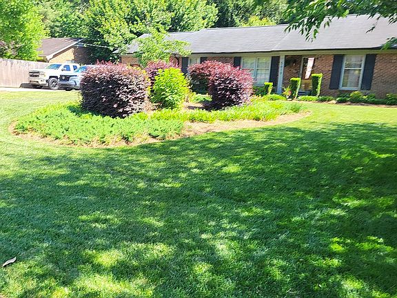 2nd image of 5619 Underwood Dr