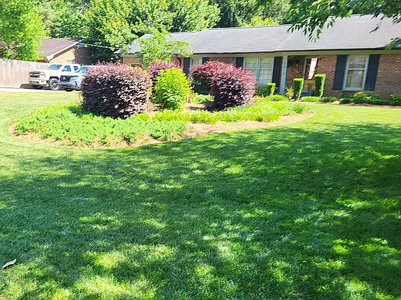 5619 Underwood Dr — exterior photo