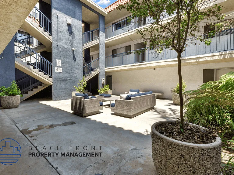 740 W 24th St. — Photo 17