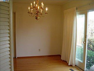 4th image of 890 Jefferson Ave