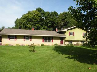 10442 N Roanoke Rd, Roanoke, IN 46783