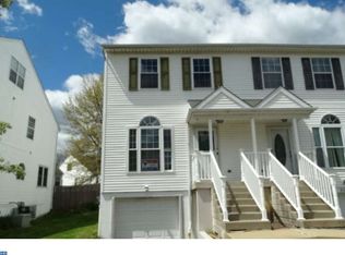 8304 Cottage St, Philadelphia, PA 19136