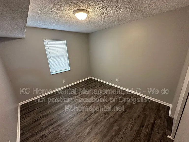 9215 E 54th St — Photo 13