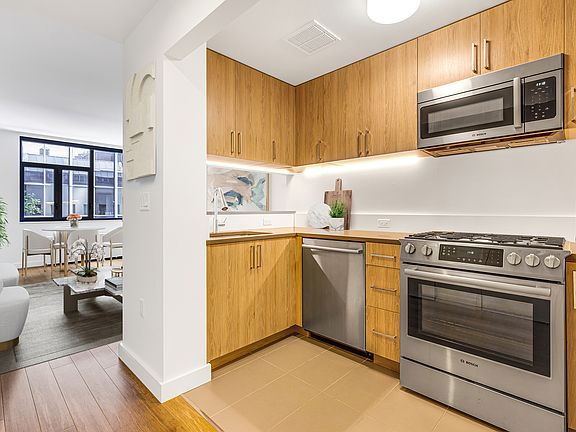 3rd image of 210 E 39th St APT 703