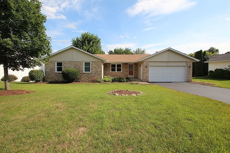 1st image of 685 Darwin Dr