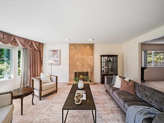 5th image of 455 W 26th Ave