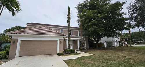 4020 Sabal Lakes Rd Photo 1