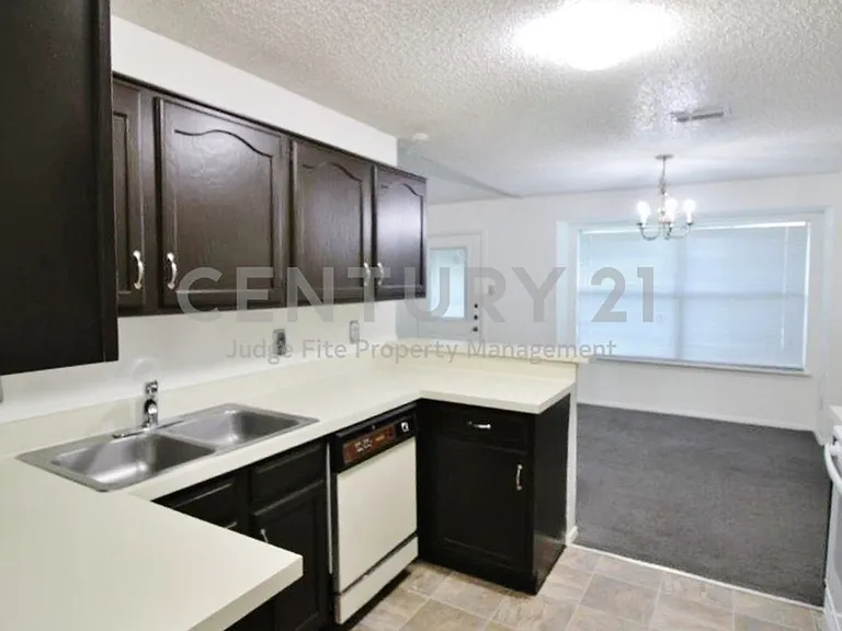 1019 Cedar Run Dr — Photo 4