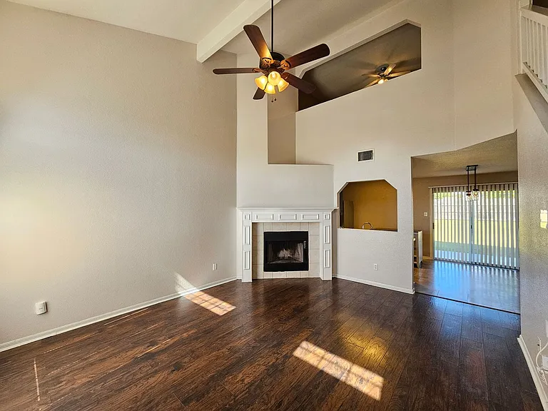 4207 Indigo Dr — Photo 5
