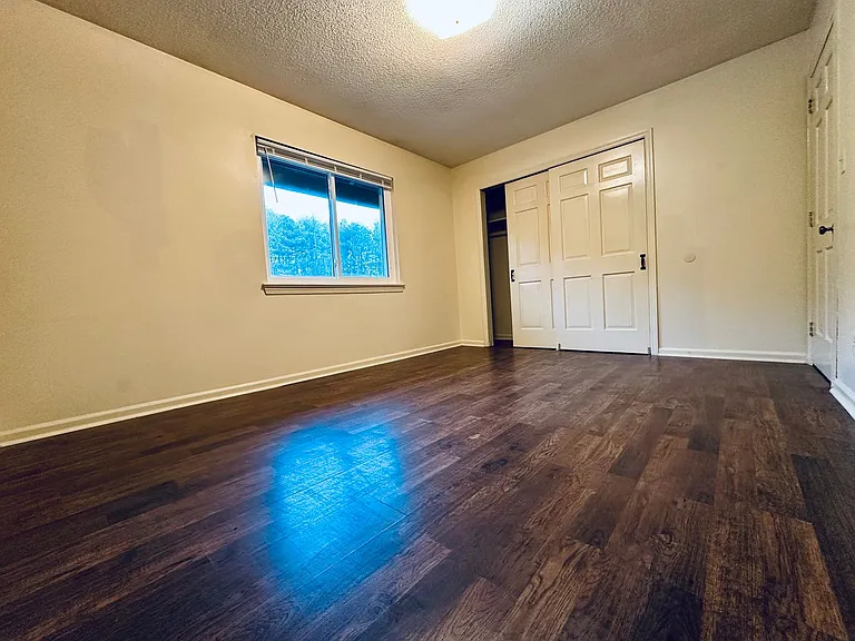 3336 Pinewood Ave — Photo 7
