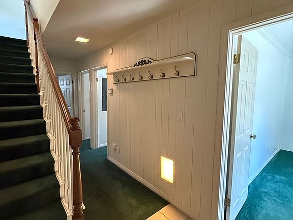 5th image of 4 Kelly Rd #2364