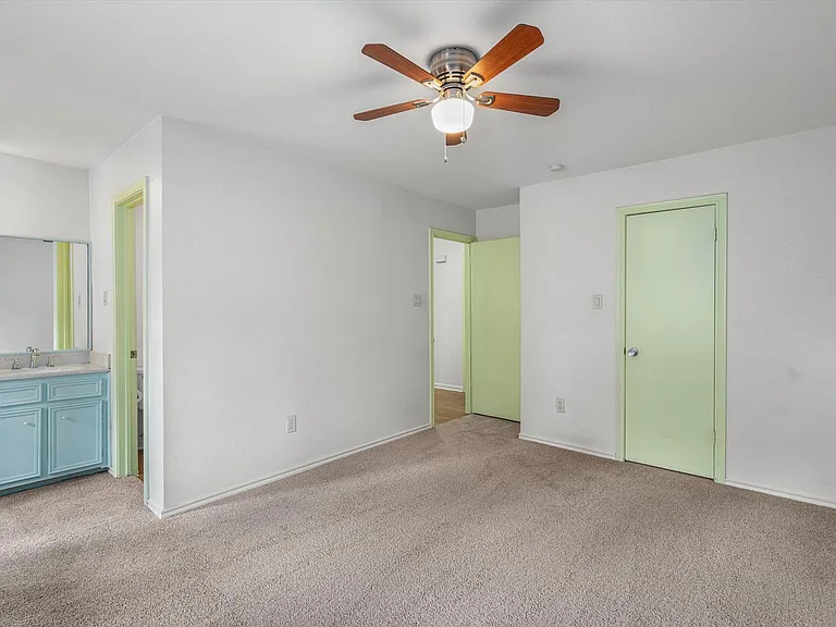 10057 Woodland Village Dr — Photo 14