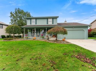 517 Dorchester Dr, Hubbard, OH