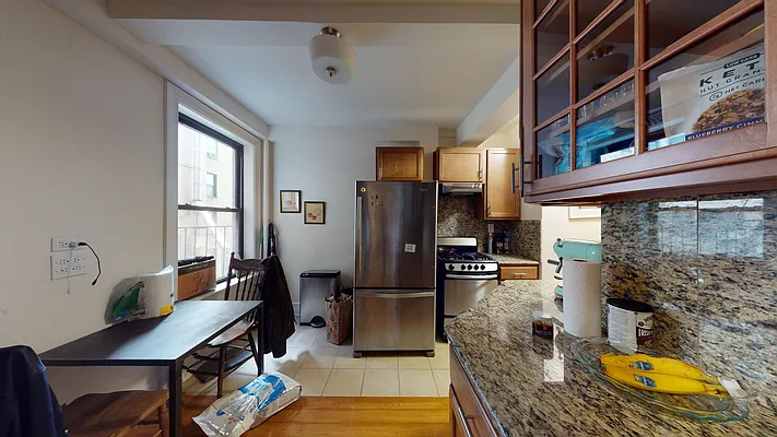 Rented by Bond New York | media 32