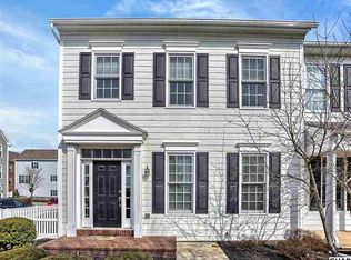 11 Summer Ln, Mechanicsburg, PA 17050