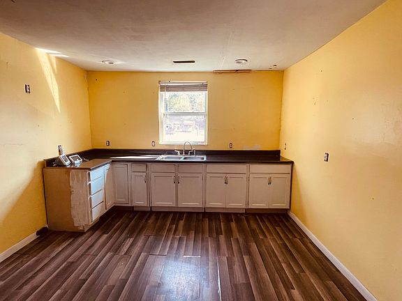 3rd image of 1407 Arlington Ave