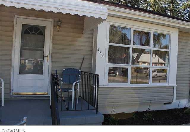 1st image of 235 N Juniper Ave