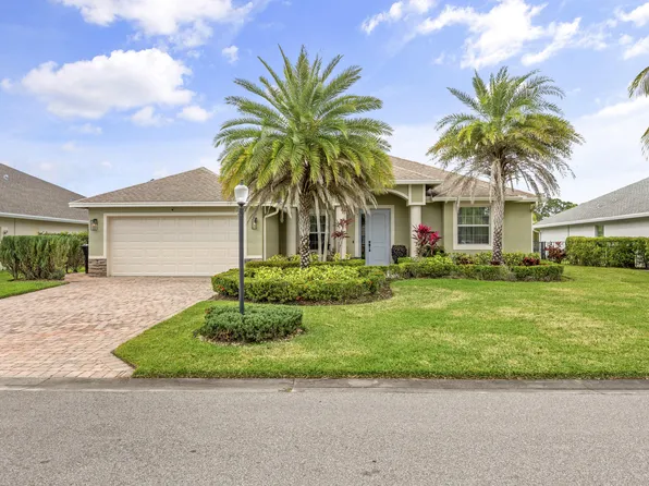 298 SW Vista Lake Drive, Port St Lucie, FL 34953
