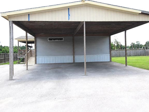 2nd image of 711 County Road 5006