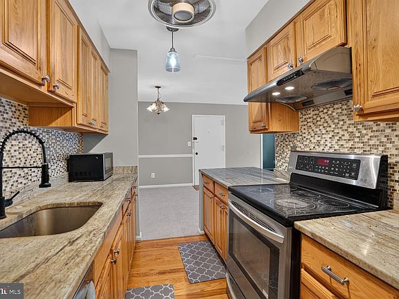 4th image of 5905 E Noblestown Rd Unit E