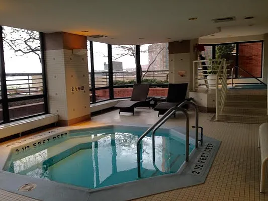 Rented by Manhattan Boutique Real Estate | media 13