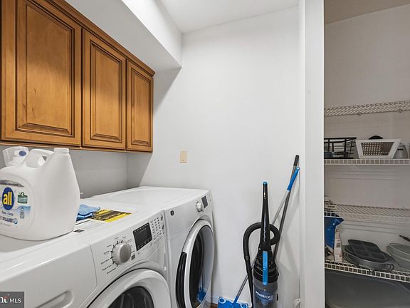 5th image of 22 Alanbrooke Ct #22E
