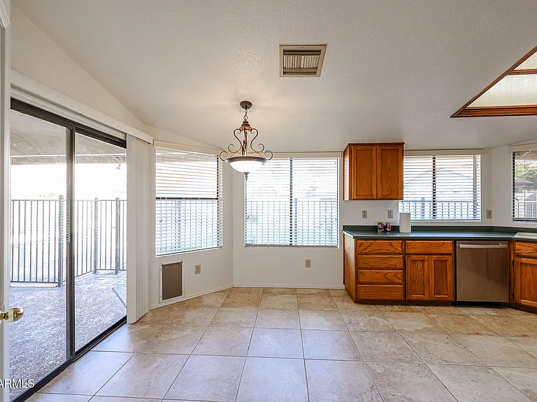 6910 W Kimberly Way — Photo 13