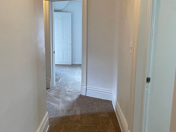 5th image of 516 Douglas Ave #2